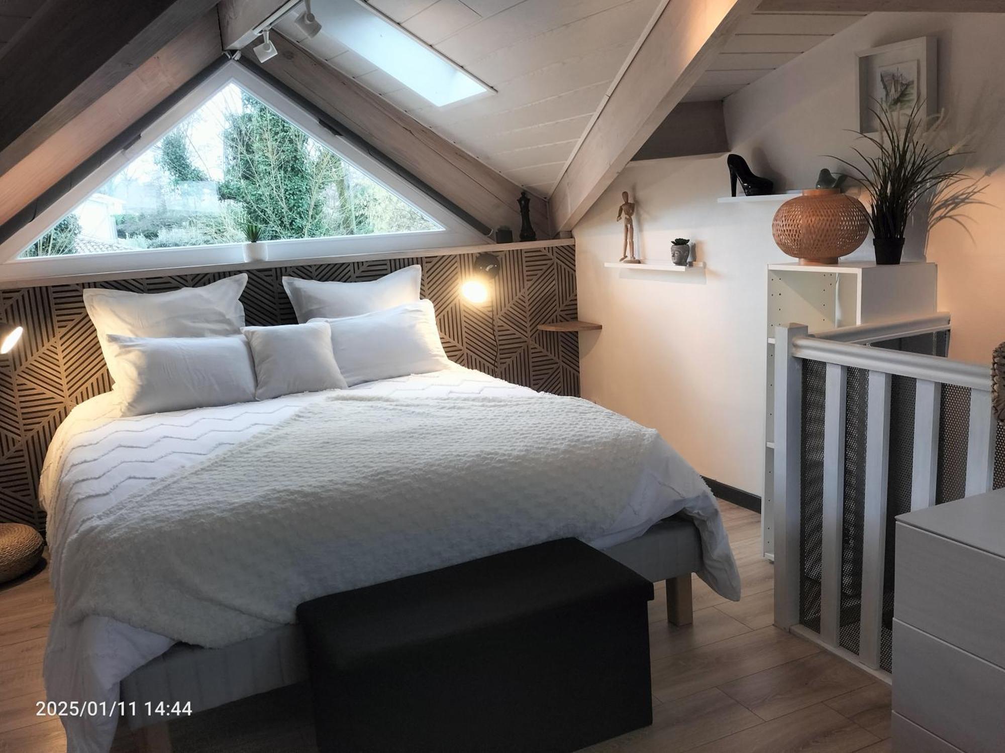 Ferienwohnung Au Bord Du Vieux Moulin Mérignac Exterior foto