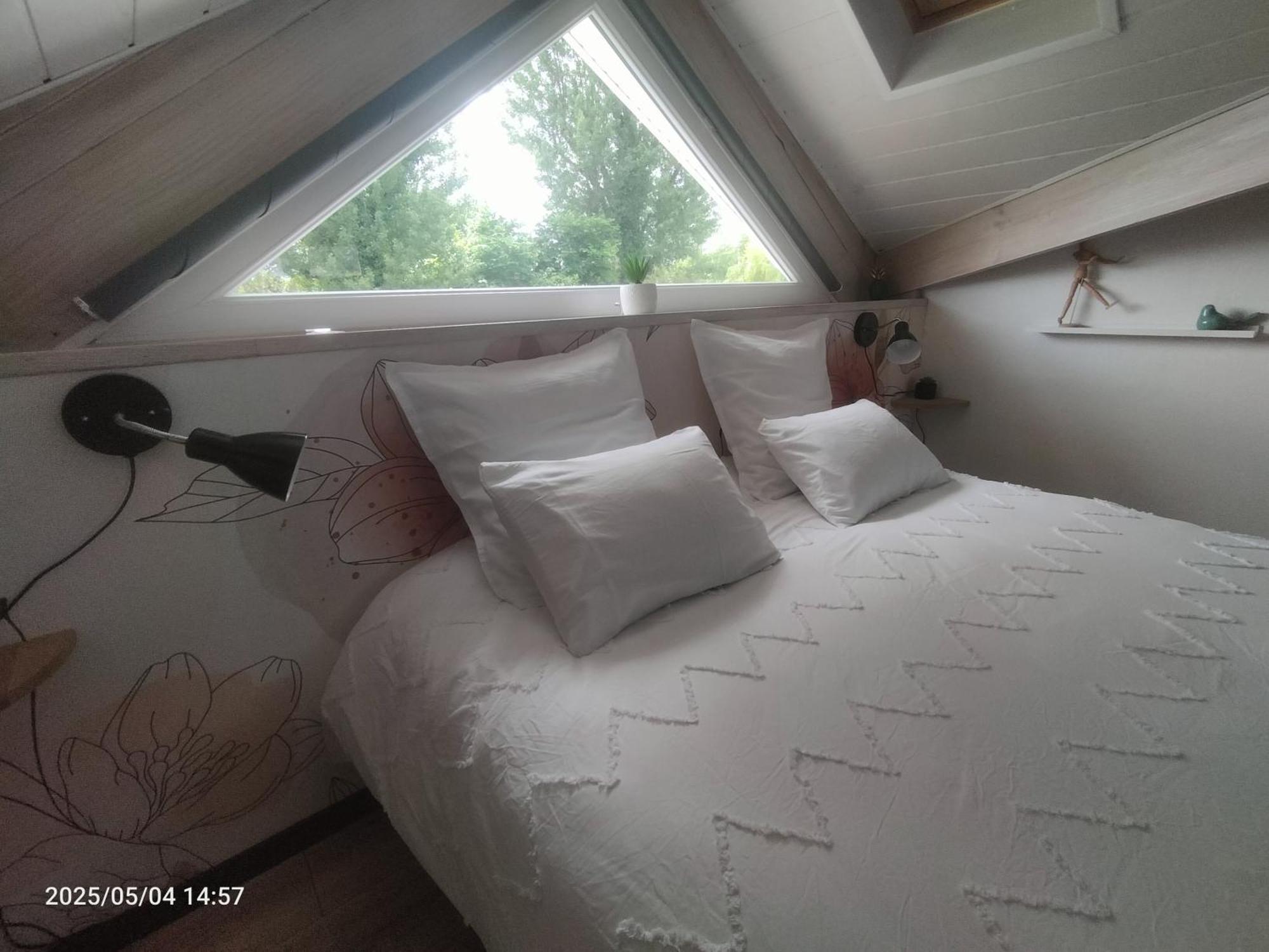 Ferienwohnung Au Bord Du Vieux Moulin Mérignac Exterior foto